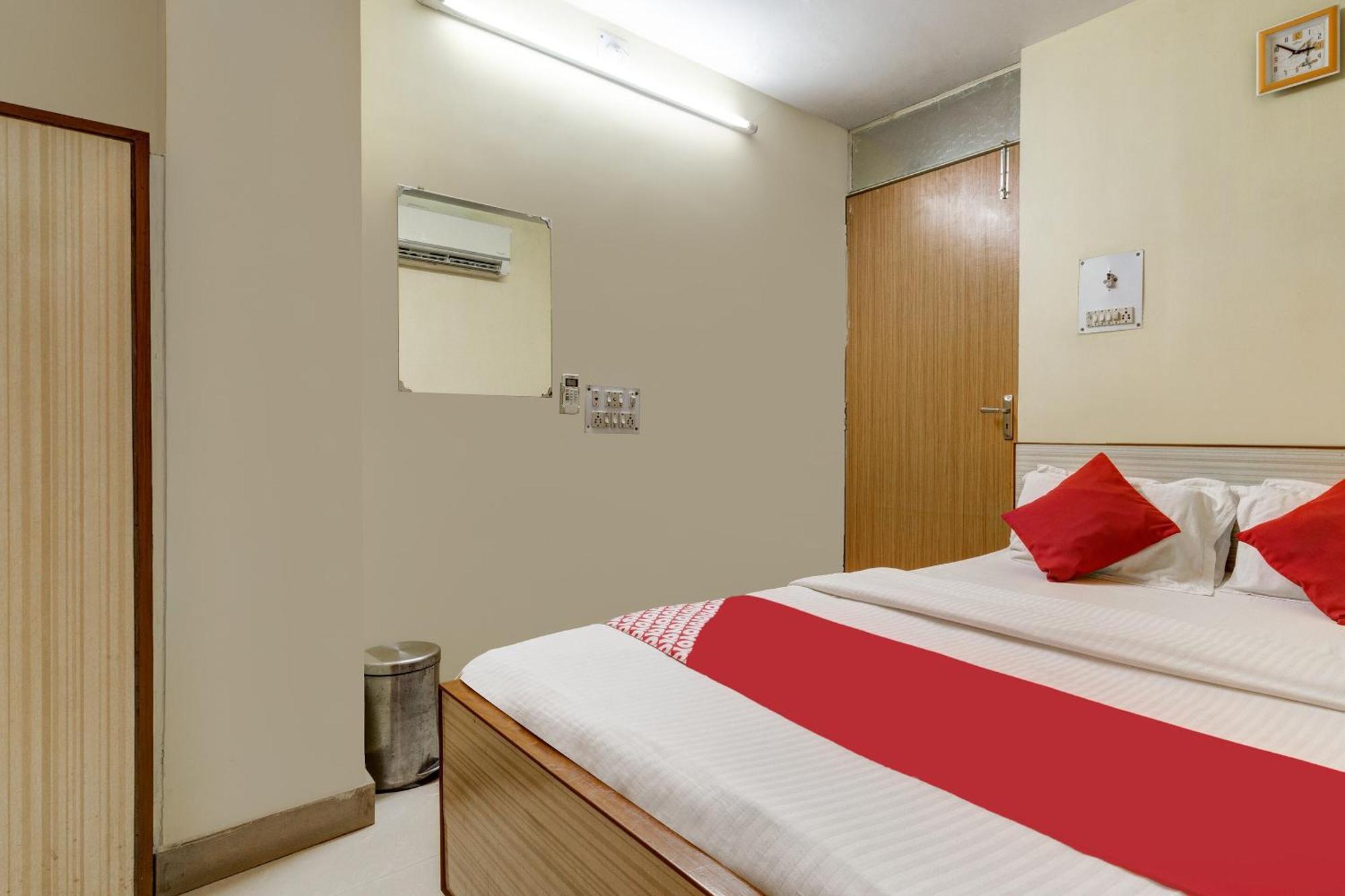 Oyo Hotel Satguru Jamshedpur Extérieur photo