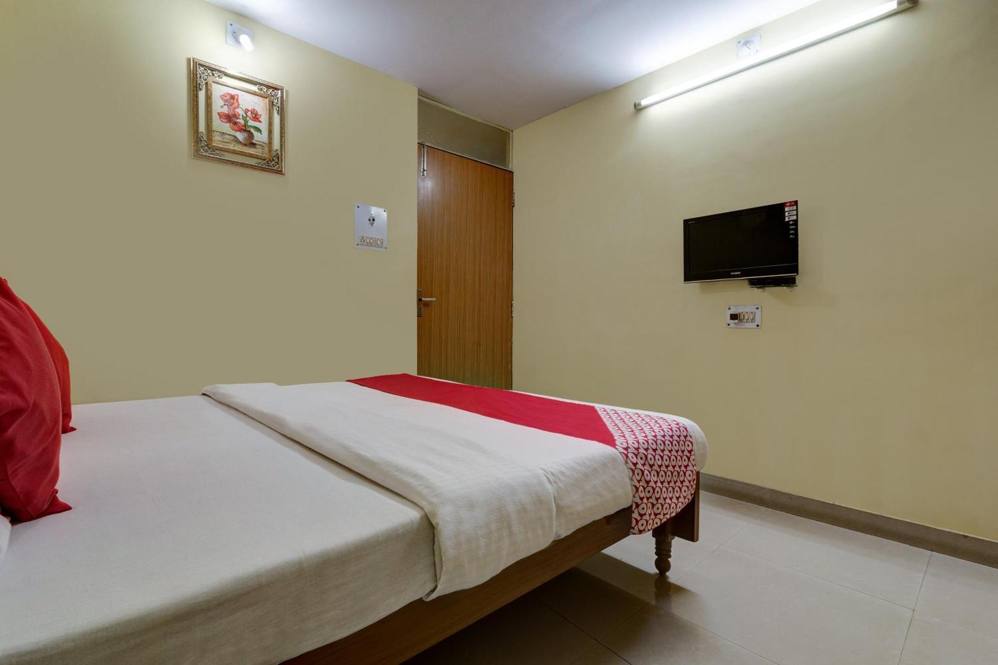 Oyo Hotel Satguru Jamshedpur Extérieur photo